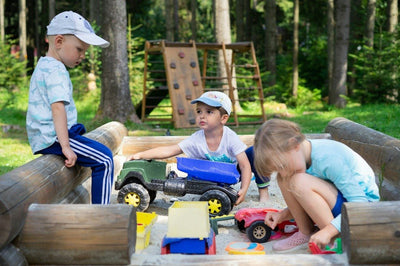 The Importance of Outdoor Play for Babies' & Toddlers Development